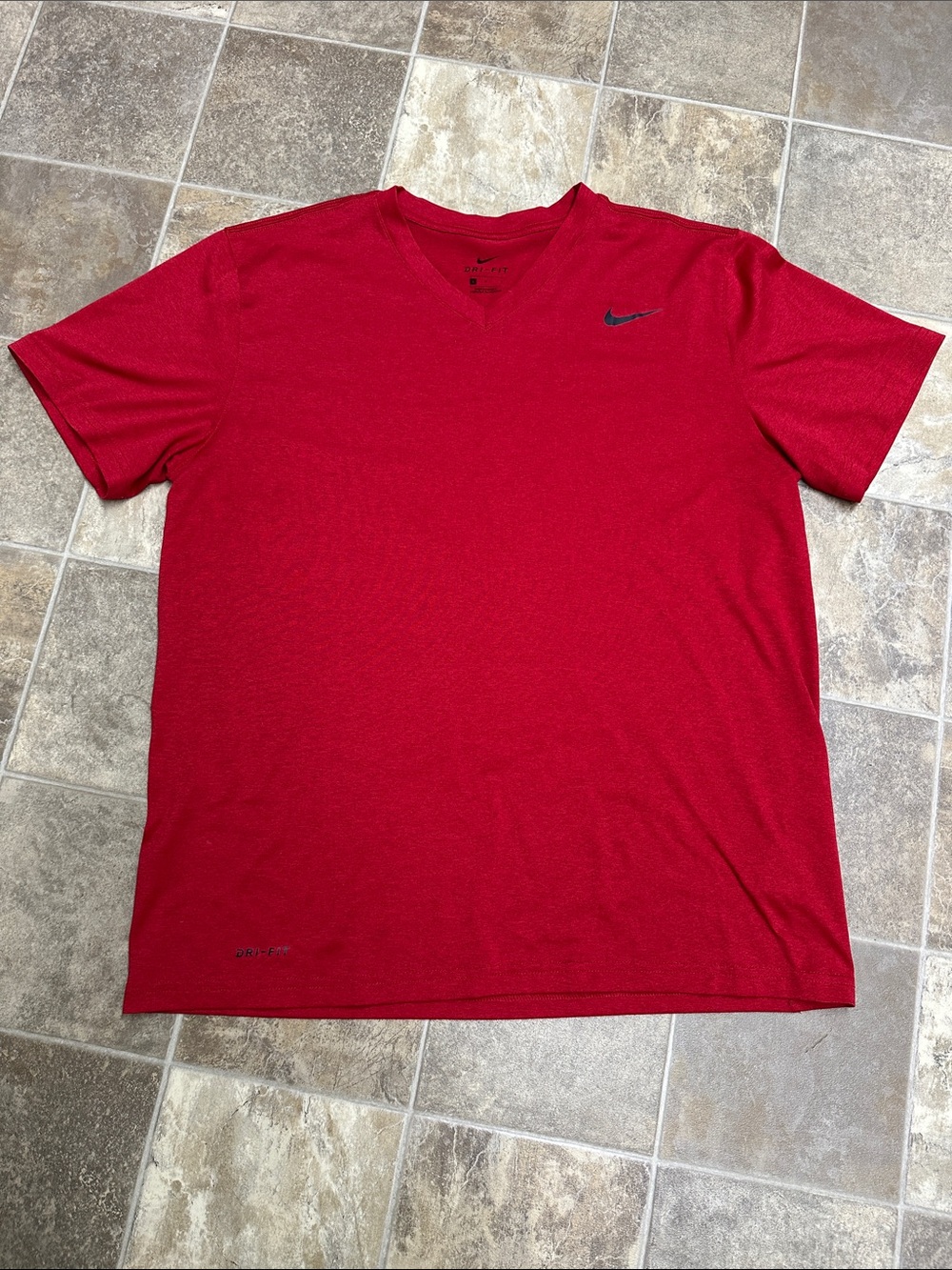 Nike Men’s Dri-FIT Legend Fitness T-Shirt, V-Neck, Size L, Red